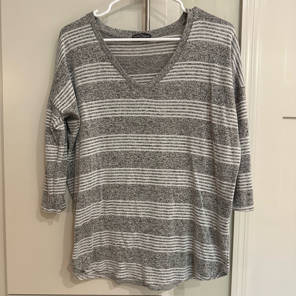 Market & Spruce Heathered Gray Striped Top